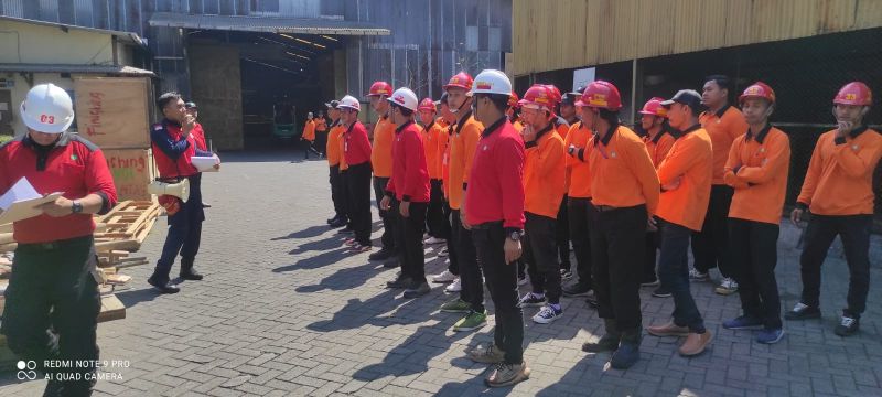 Damkar Temanggung Latih Karyawan CJWI tentang Pencegahan dan Penanggulangan Kebakaran