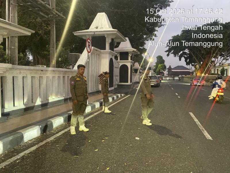 Satpol PP Temanggung Laksanakan Sosialisasi dan Penertiban PKL di Kawasan Alun-alun